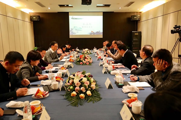 陳義紅出席荊州市長與武漢城市圈荊州商會(huì)企業(yè)家座談會(huì)